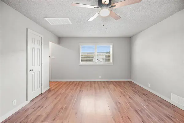 6915 Gary Avenue, Lubbock, TX 79413