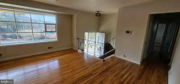 5616 OLD TEMPLE HILL RD, Temple Hills, MD 20748