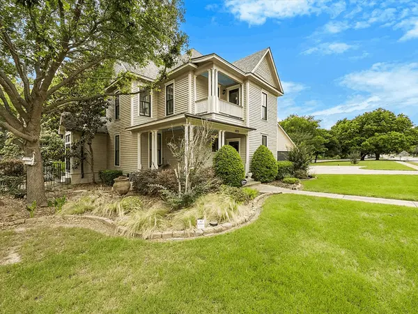 feature image of Two Addresses, One Price: A 1902 Victorian Estate on Waxahachie's Historic Main Street