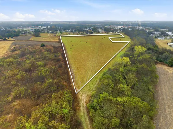 TBD E Travis ST, Italy, TX 76651