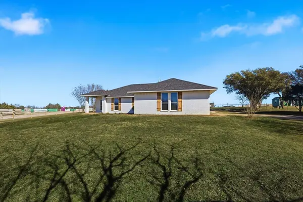 101 S Haven PL, Waxahachie, TX 75165