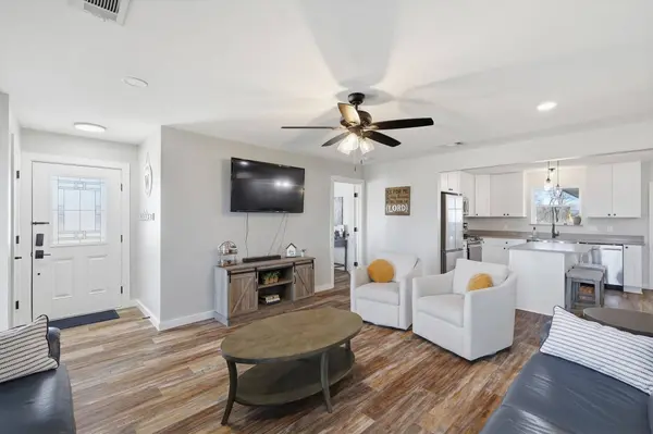 101 S Haven PL, Waxahachie, TX 75165