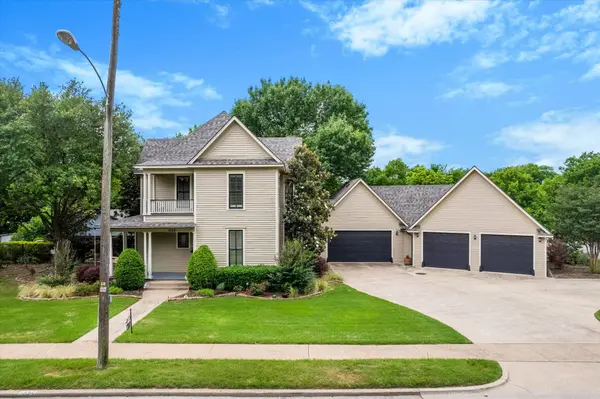 1025 W Main ST, Waxahachie, TX 75165