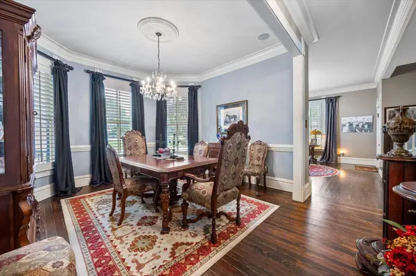 1025 W Main ST, Waxahachie, TX 75165