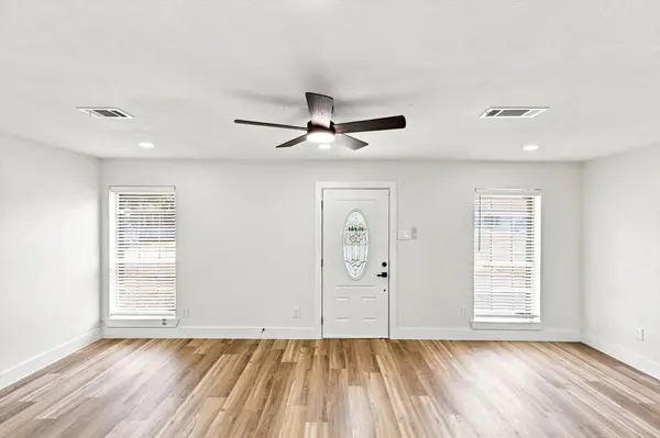 865 Stanford DR, Lancaster, TX 75134