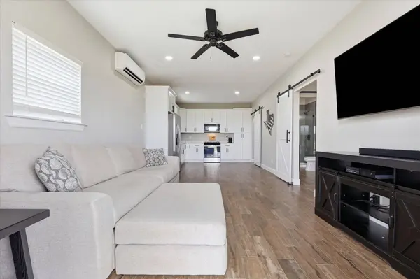 10061 Fm 66, Grandview, TX 76050