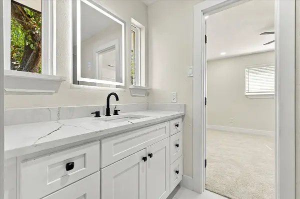 115 N Venice DR, Duncanville, TX 75116