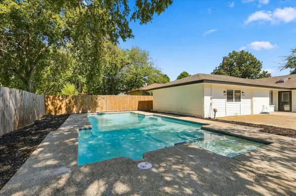 115 N Venice DR, Duncanville, TX 75116