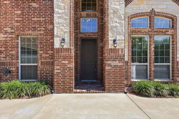 405 Double Creek DR, Midlothian, TX 76065