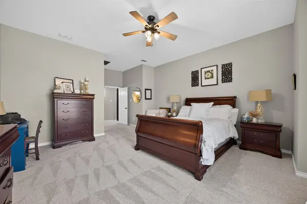 225 Diamond Rose DR, Burleson, TX 76028