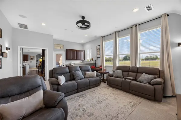 225 Diamond Rose DR, Burleson, TX 76028