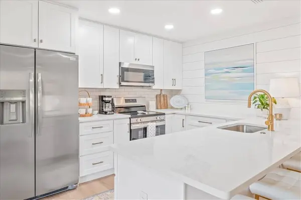 512 Harbour Oaks DR, St. Simons Island, GA 31522