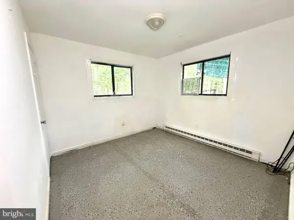 1841 SHADYSIDE DR, Tobyhanna, PA 18466