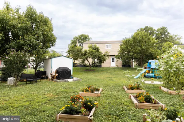 15 PLYMOUTH DR, Newark, DE 19713