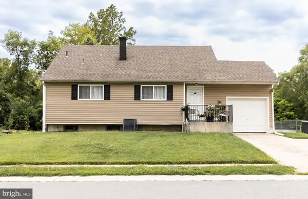 15 PLYMOUTH DR, Newark, DE 19713