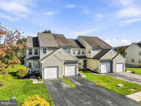 328 GAVIN DR, Coatesville, PA 19320