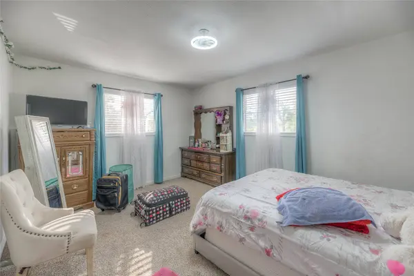 123 HILLTOP, Onalaska, TX 77360
