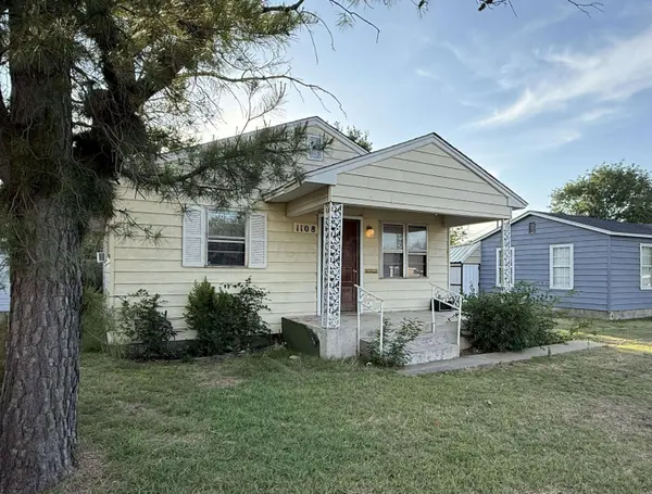 1108 S DWIGHT ST, Pampa, TX 79065