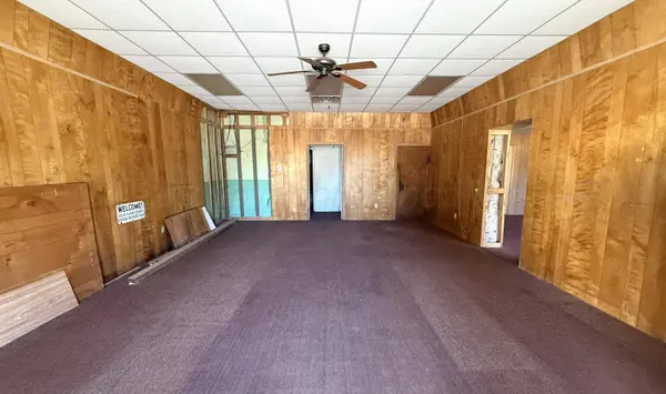 110 1st ST, Wheeler, TX 79255