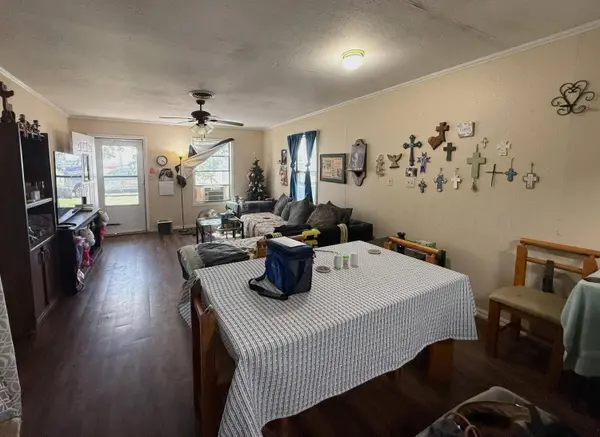 1033 S FARLEY ST, Pampa, TX 79065