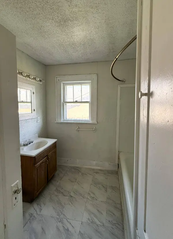 419 N SOMERVILLE ST, Pampa, TX 79065