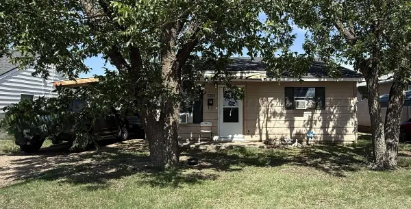1033 S FARLEY ST, Pampa, TX 79065