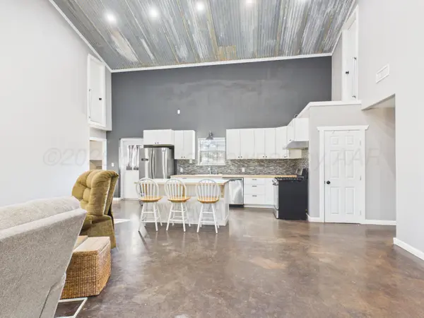 400 S TALLEY ST, White Deer, TX 79097