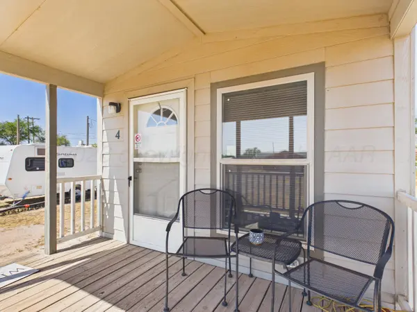 801 N Hale AVE, Tulia, TX 79088