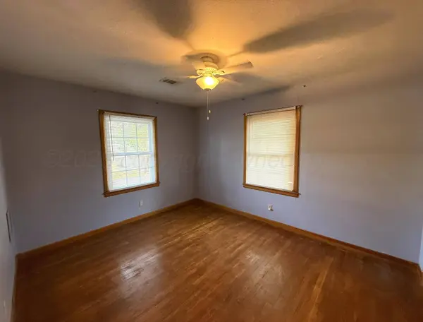 604 N RED DEER ST, Pampa, TX 79065