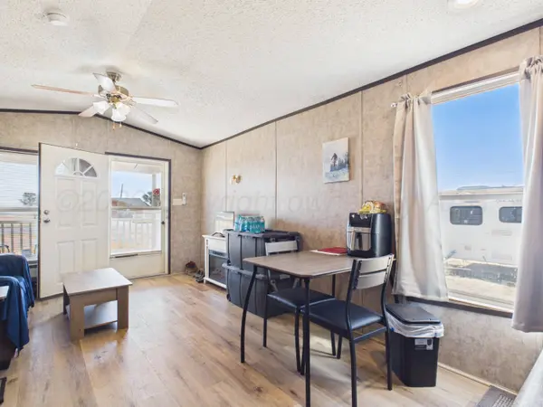 801 N Hale AVE, Tulia, TX 79088