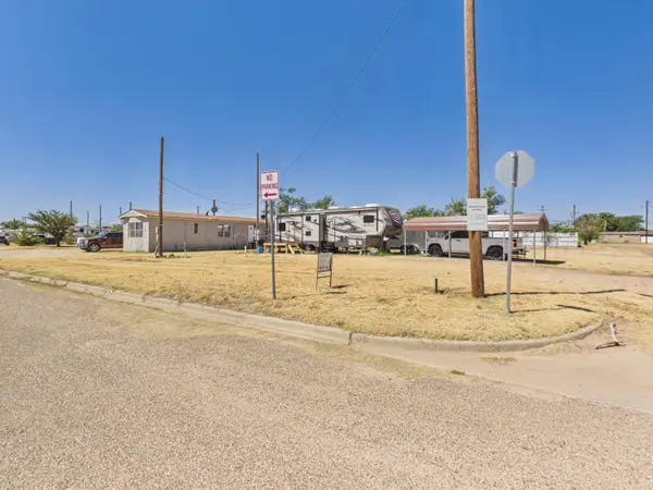 801 N Hale AVE, Tulia, TX 79088