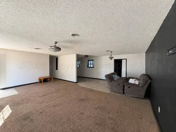 1012 E FOSTER AVE, Pampa, TX 79065