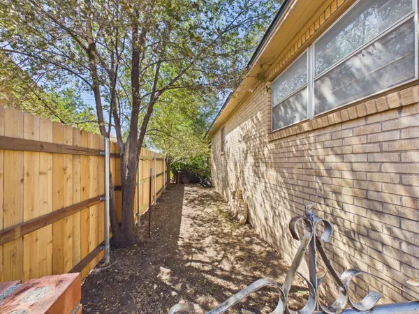 1704 N Christine ST, Pampa, TX 79065
