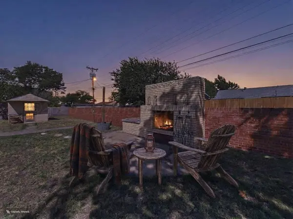 1704 N Christine ST, Pampa, TX 79065