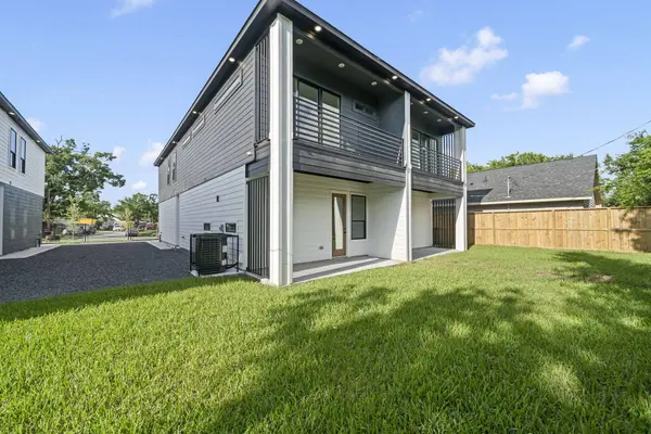 5042 Pershing ST #A-B, Houston, TX 77033