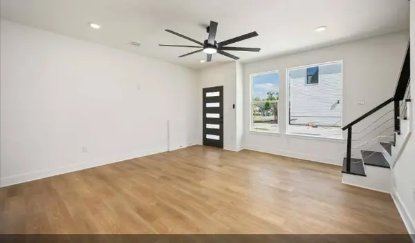4501 Newberry ST #B, Houston, TX 77051