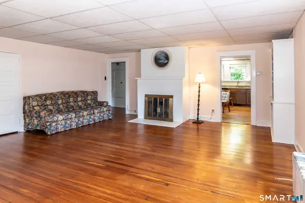 58 Shore Drive, Branford, CT 06405