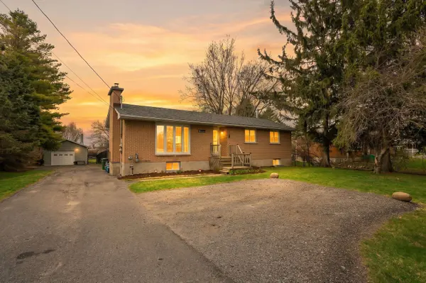 1239 Unity RD, Kingston, ON K0H 1S0