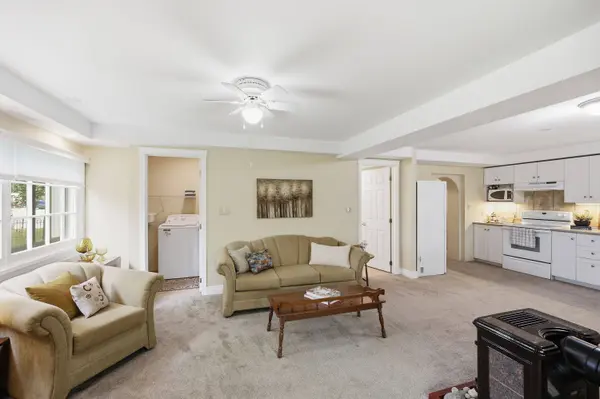 595 King ST E, Gananoque, ON K7G 1H1