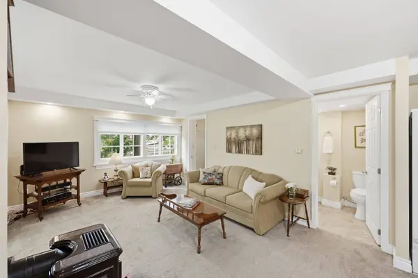 595 King ST E, Gananoque, ON K7G 1H1