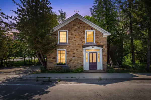 595 King ST E, Gananoque, ON K7G 1H1