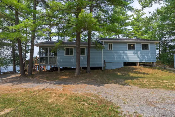 1152 Sparks LN, Frontenac, ON K0K 1Z0