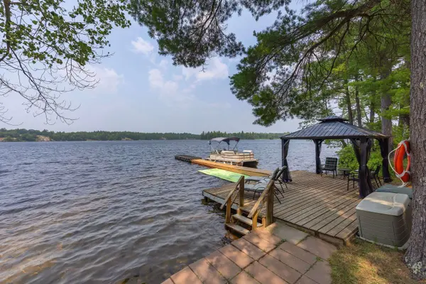 1152 Sparks LN, Frontenac, ON K0K 1Z0