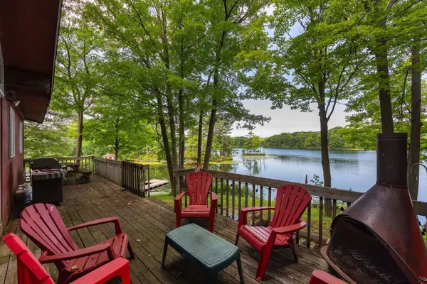2096 Eel Bay RD, Frontenac, ON K0H 2L0