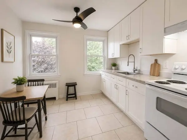 6-279 Helen St Helen ST, Kingston, ON K7L 4P6