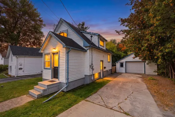 657 COLLINS BAY RD