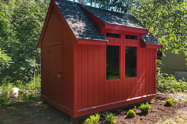 11 Ridgewood DR, Kingston, NH 03848