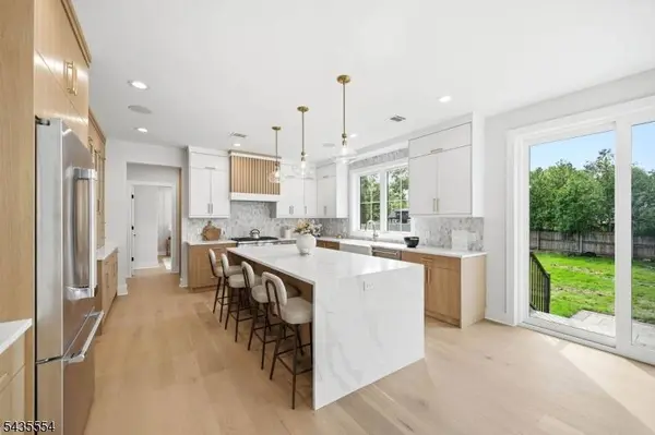 221 Delaware St, Westfield Town, NJ 07090
