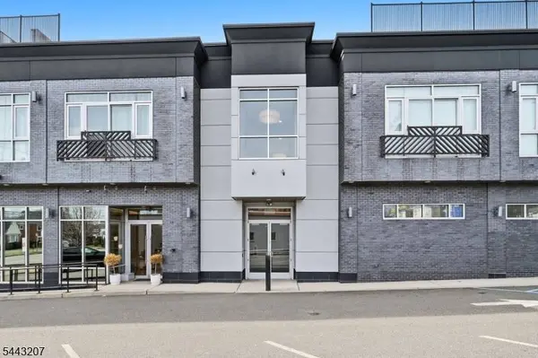 271 Millburn Ave #2B, Millburn Twp., NJ 07041