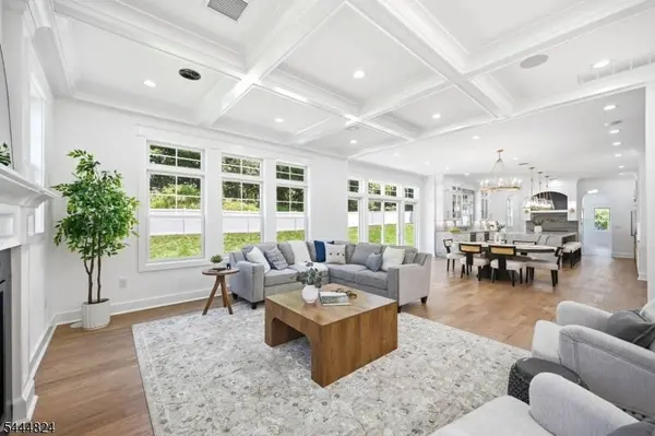 2 Wingate Dr, Livingston Twp., NJ 07039